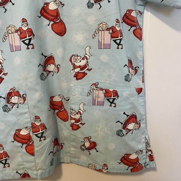Peppermint Santa Print Scrub Top Blue Red White Holiday Christmas 100% Cotton - Picture 7 of 8